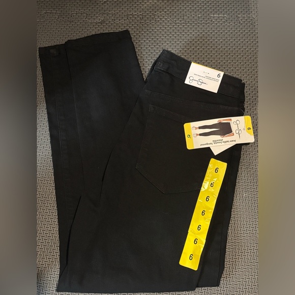 Jessica Simpson High Rise Ankle Jeans - Picture 2 of 2